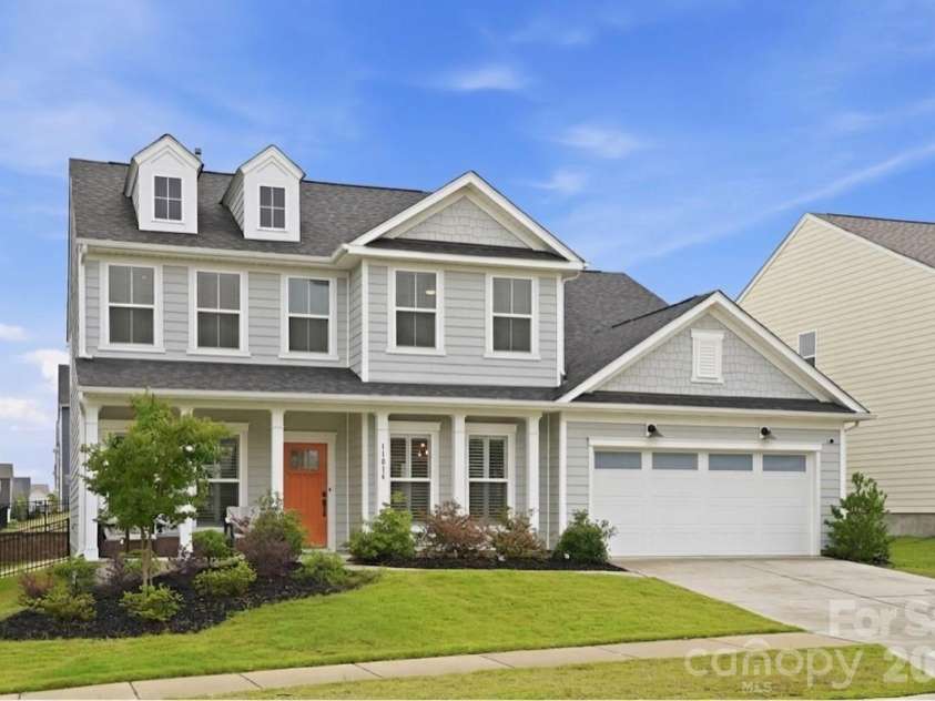 11016 Larkslea Lane, Charlotte, NC 28278.  MLS# CAR4387253, YatesRealty ID 5832. 