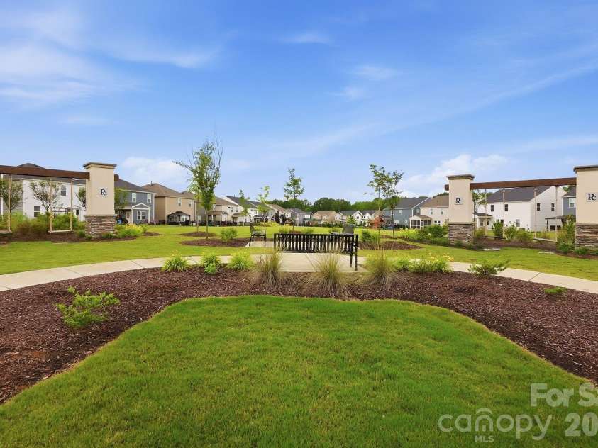 11016 Larkslea Lane, Charlotte, NC 28278.  MLS# CAR4412060, YatesRealty ID 5832. 