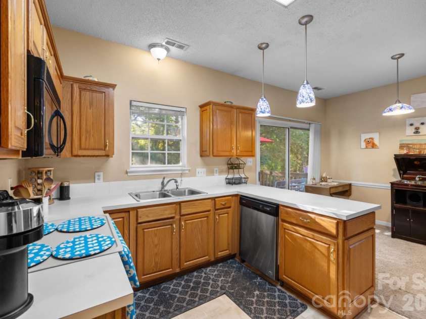 9803 Steed Court, Charlotte, NC 28269.  MLS# CAR4437221, YatesRealty ID 58322. 