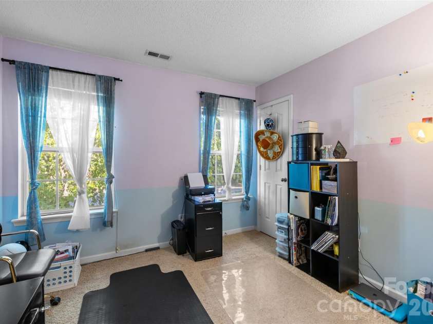 9803 Steed Court, Charlotte, NC 28269.  MLS# CAR4437221, YatesRealty ID 58322. 