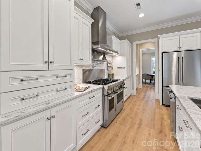 3416 Little Hope Road, Charlotte, NC 28209.  MLS# CAR4432413, YatesRealty ID 58327. 