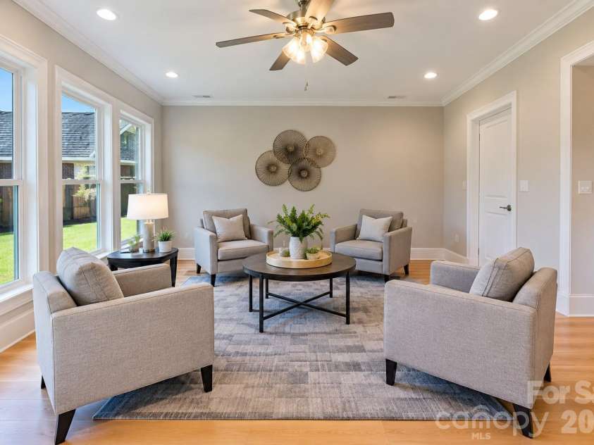 3416 Little Hope Road, Charlotte, NC 28209.  MLS# CAR4432413, YatesRealty ID 58327. 