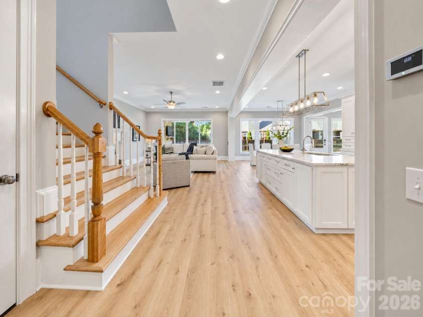 3416 Little Hope Road, Charlotte, NC 28209.  MLS# CAR4432413, YatesRealty ID 58327. 