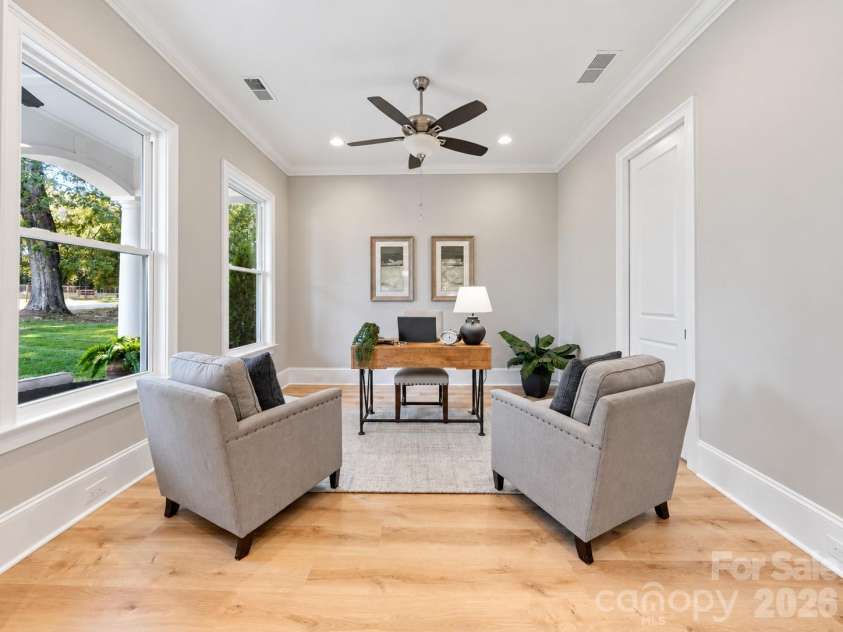 3416 Little Hope Road, Charlotte, NC 28209.  MLS# CAR4432413, YatesRealty ID 58327. 
