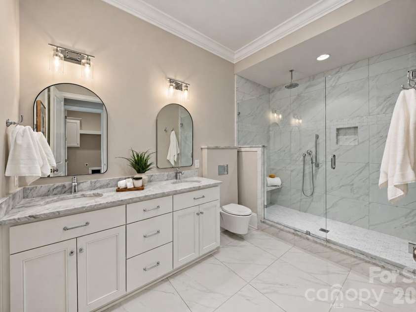 3416 Little Hope Road, Charlotte, NC 28209.  MLS# CAR4432413, YatesRealty ID 58327. 