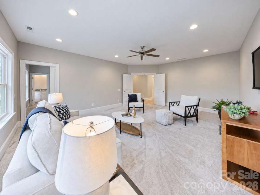3416 Little Hope Road, Charlotte, NC 28209.  MLS# CAR4432413, YatesRealty ID 58327. 