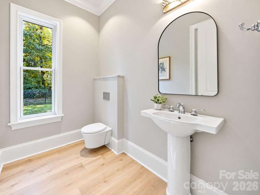 3416 Little Hope Road, Charlotte, NC 28209.  MLS# CAR4432413, YatesRealty ID 58327. 
