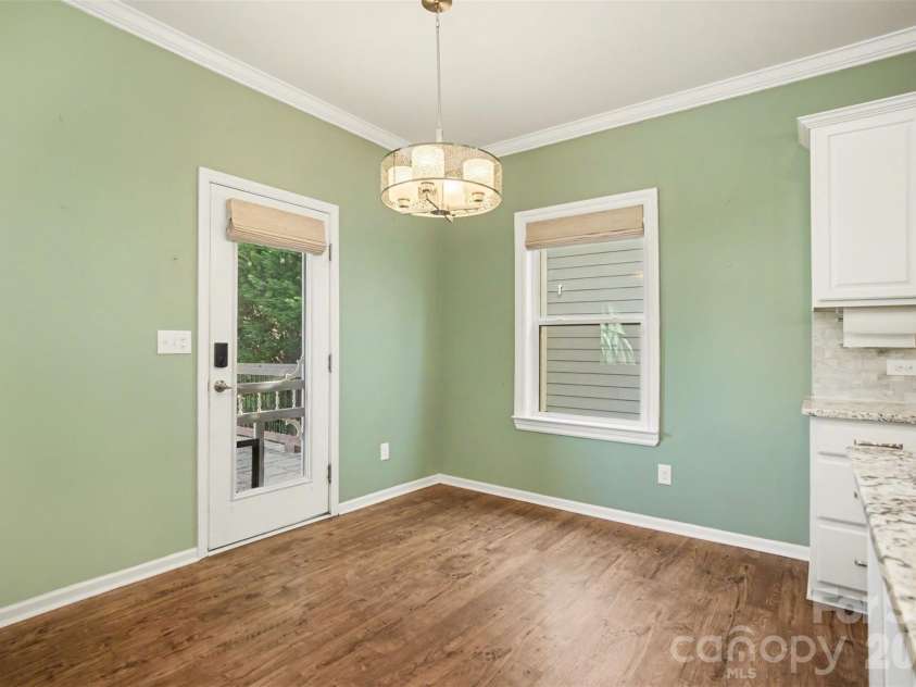 2013 Fuschia Court, Tega Cay, SC 29708.  MLS# CAR4342253, YatesRealty ID 5833. Breakfast Nook