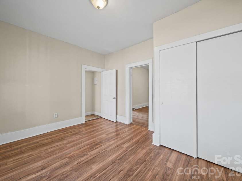 628 Front Street, Statesville, NC 28677.  MLS# CAR4437068, YatesRealty ID 58330. 