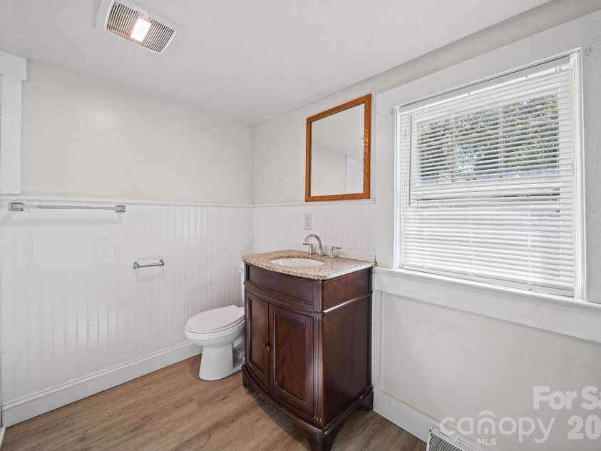 628 Front Street, Statesville, NC 28677.  MLS# CAR4437068, YatesRealty ID 58330. 