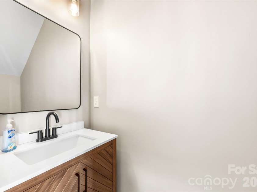 156 Arcadian Way, Mooresville, NC 28117.  MLS# CAR4434144, YatesRealty ID 58331. Updated half bath on main floor