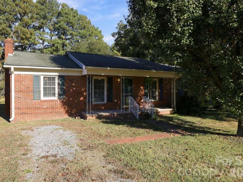 1140 Upper Palmer Road, Salisbury, NC 28146.  MLS# CAR4426041, YatesRealty ID 58332. 