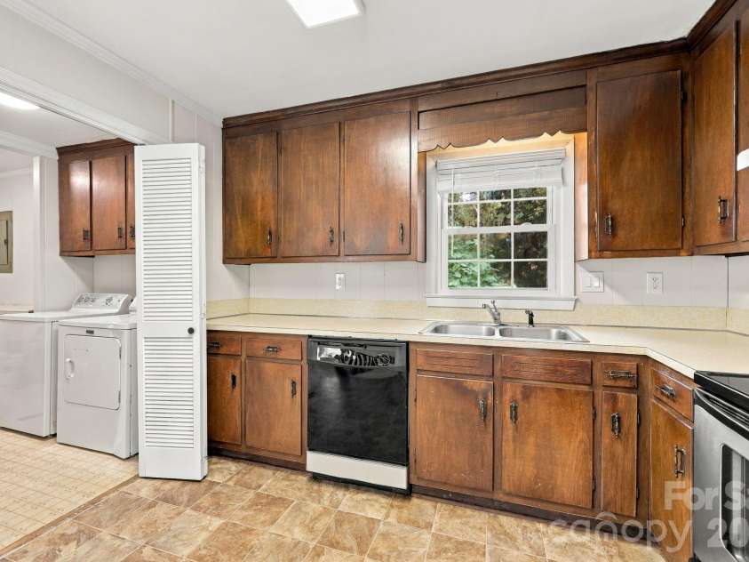 1140 Upper Palmer Road, Salisbury, NC 28146.  MLS# CAR4426041, YatesRealty ID 58332. 