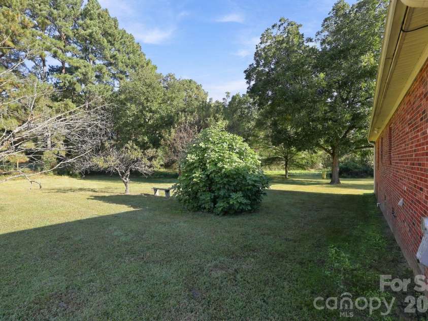 1140 Upper Palmer Road, Salisbury, NC 28146.  MLS# CAR4426041, YatesRealty ID 58332. Right side