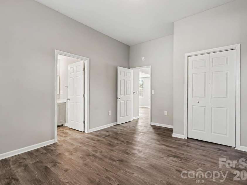 38 Pine Street, Great Falls, SC 29055.  MLS# CAR4436068, YatesRealty ID 58336. 
