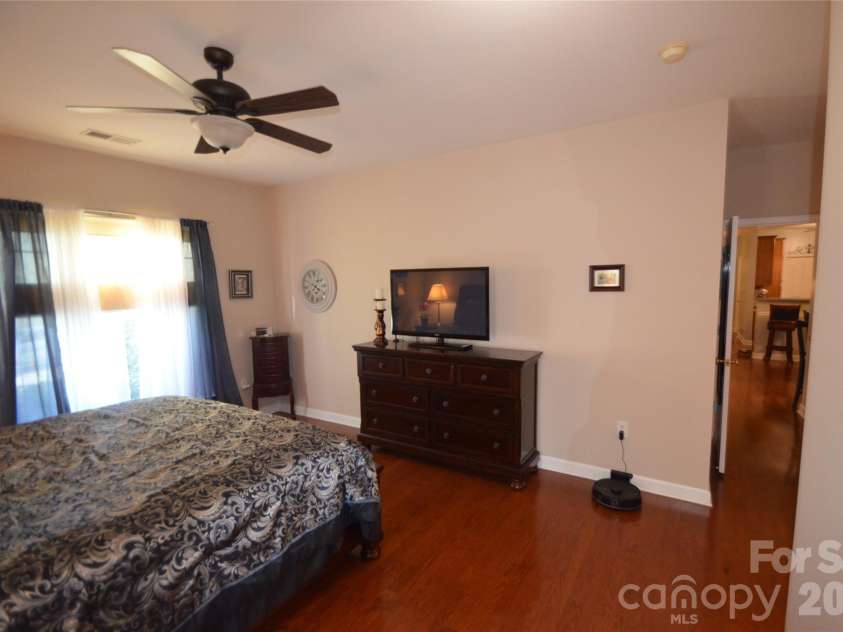 19759 Deer Valley Drive, Cornelius, NC 28031.  MLS# CAR4437455, YatesRealty ID 58343. 