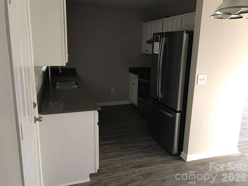 4631 Palm Breeze Lane, Charlotte, NC 28208.  MLS# CAR4437444, YatesRealty ID 58346. 