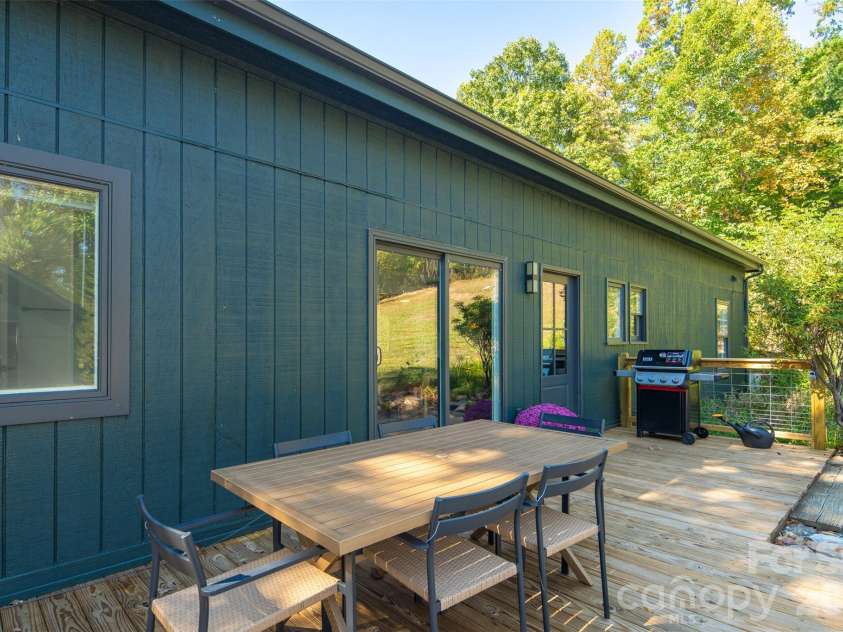 1138 Lump Road, Purlear, NC 28665.  MLS# CAR4437469, YatesRealty ID 58349. 