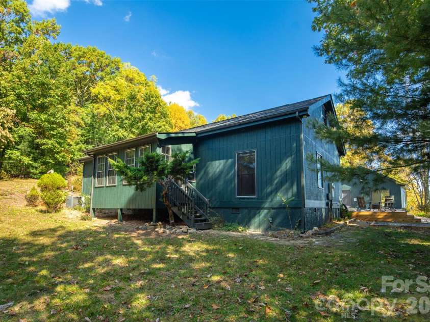 1138 Lump Road, Purlear, NC 28665.  MLS# CAR4437469, YatesRealty ID 58349. 