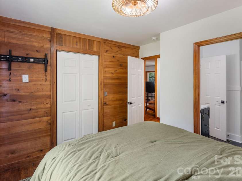 1138 Lump Road, Purlear, NC 28665.  MLS# CAR4437469, YatesRealty ID 58349. 