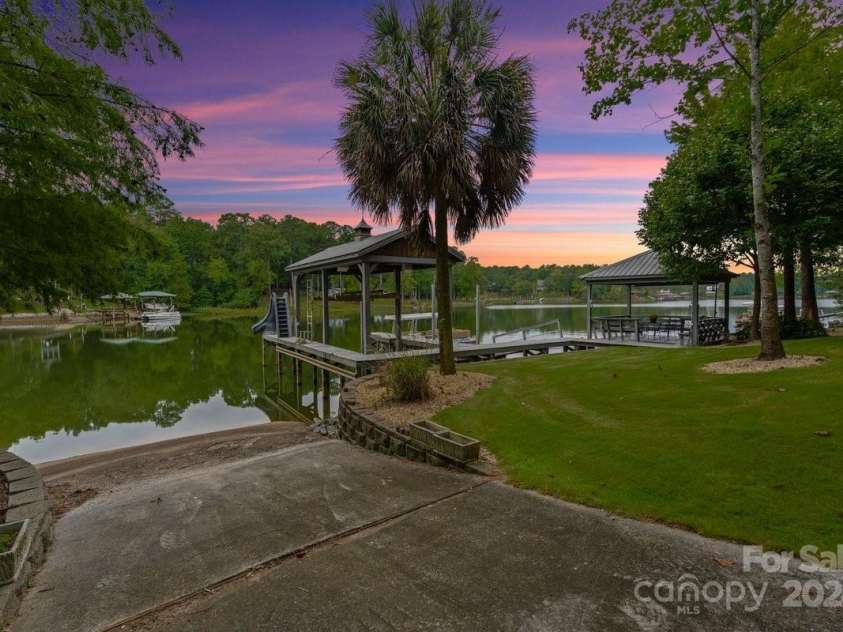 2884 Lake Road, Ridgeway, SC 29130.  MLS# CAR4121250, YatesRealty ID 5835. 2884 Lake Road