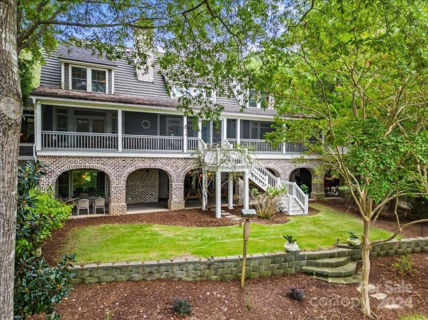 2884 Lake Road, Ridgeway, SC 29130.  MLS# CAR4121250, YatesRealty ID 5835. 2884 Lake Road