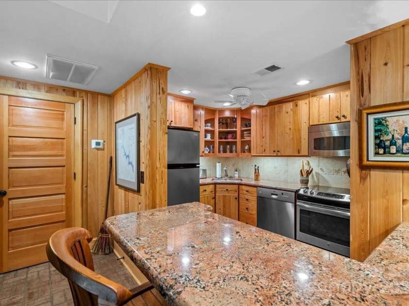 2884 Lake Road, Ridgeway, SC 29130.  MLS# CAR4121250, YatesRealty ID 5835. Lower Level Kitchen
