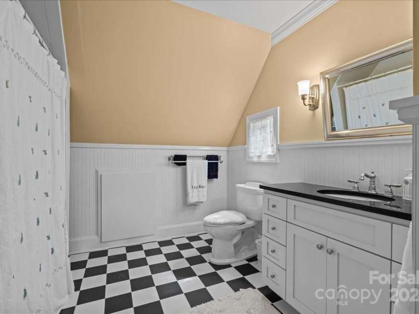 2884 Lake Road, Ridgeway, SC 29130.  MLS# CAR4121250, YatesRealty ID 5835. Upstairs Bathroom