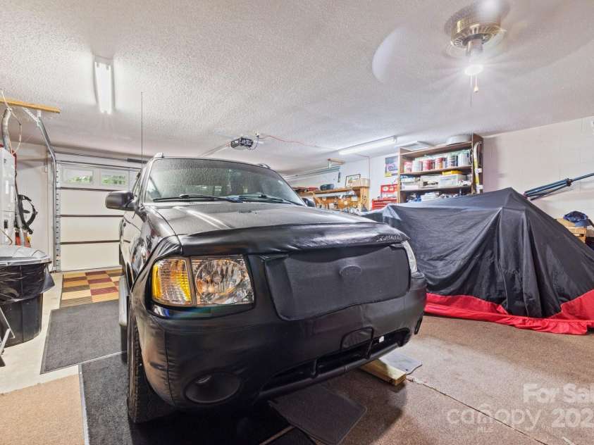 45 Pinecrest Drive, Franklin, NC 28734.  MLS# CAR4246439, YatesRealty ID 5835. 