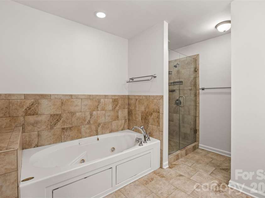 12416 Woodside Falls Road, Pineville, NC 28134.  MLS# CAR4435801, YatesRealty ID 58351. 