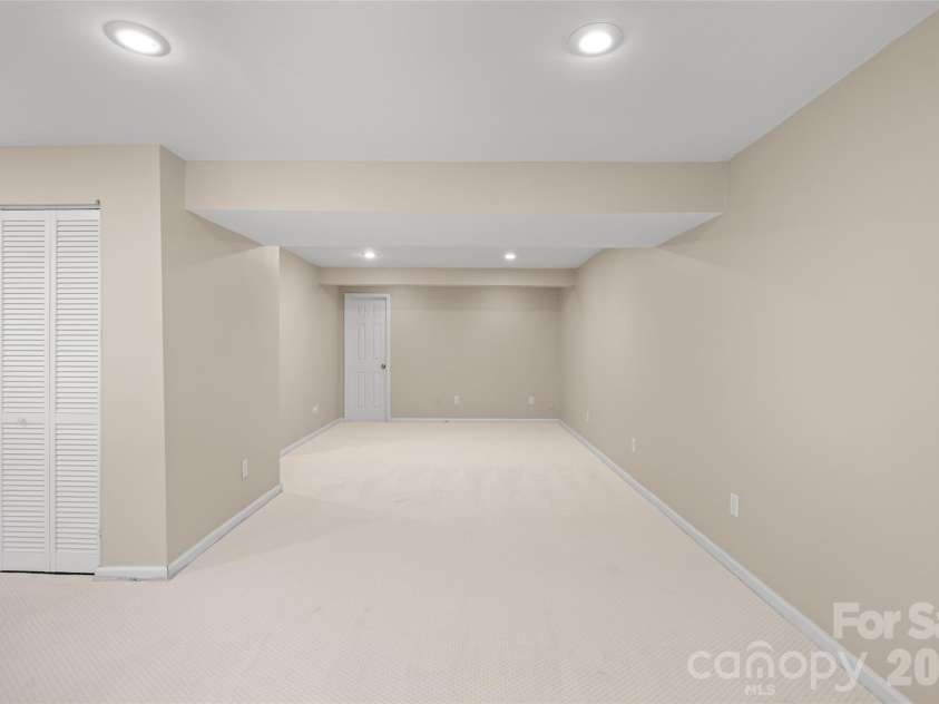 12416 Woodside Falls Road, Pineville, NC 28134.  MLS# CAR4435801, YatesRealty ID 58351. 