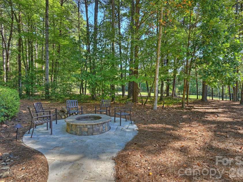 134 Wellfleet Lane, Mooresville, NC 28117.  MLS# CAR4437073, YatesRealty ID 58358. Fire Pit