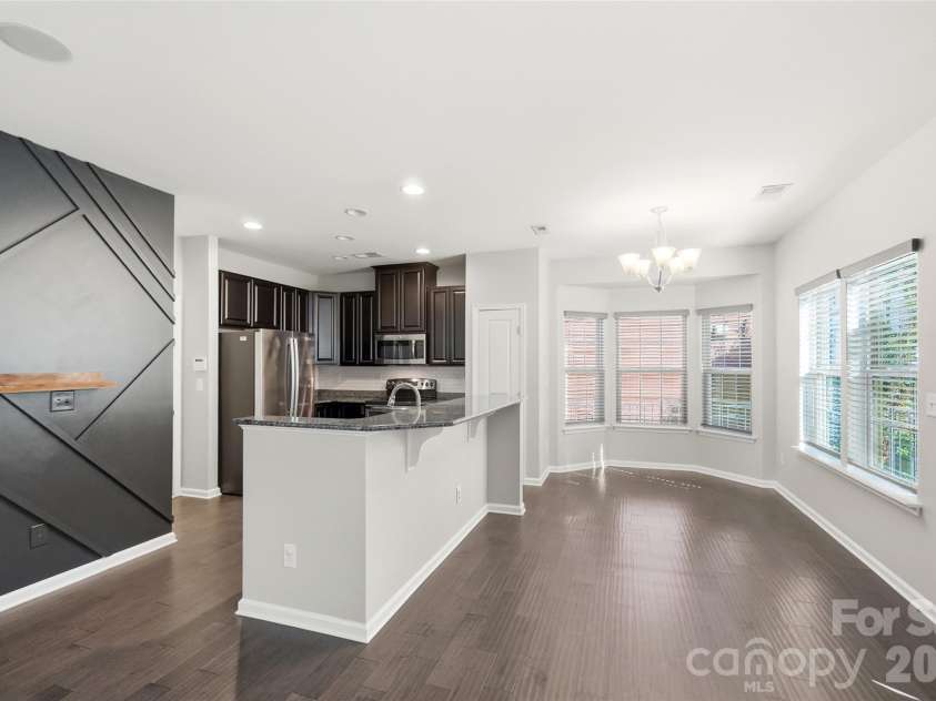 1823 Fleetwood Drive, Charlotte, NC 28208.  MLS# CAR4436511, YatesRealty ID 58359. 
