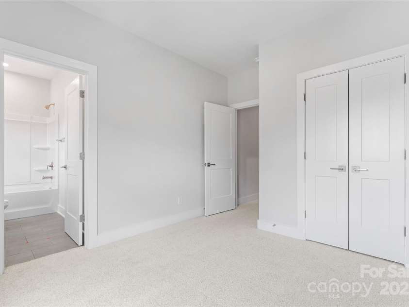 710 Falling Oak Alley, Huntersville, NC 28078.  MLS# CAR4243015, YatesRealty ID 5836. Bedroom