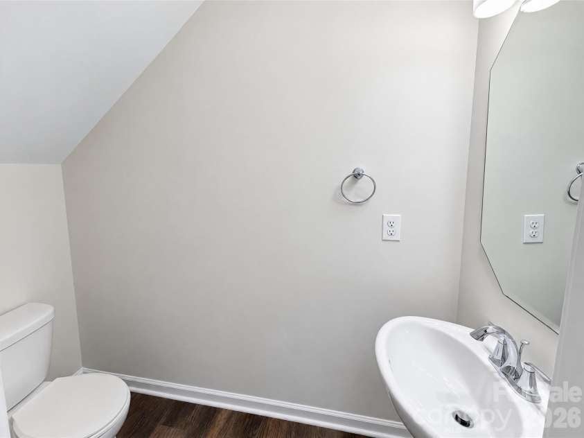 7006 Wandering Creek Drive, Charlotte, NC 28216.  MLS# CAR4437500, YatesRealty ID 58360. 