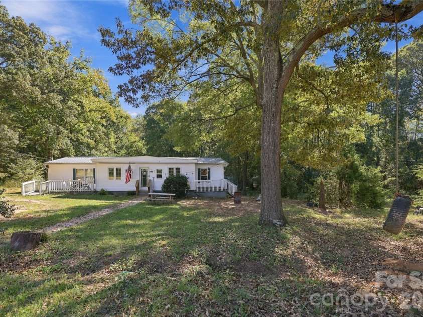 3247 Charlotte Highway, York, SC 29745.  MLS# CAR4427471, YatesRealty ID 58364. 