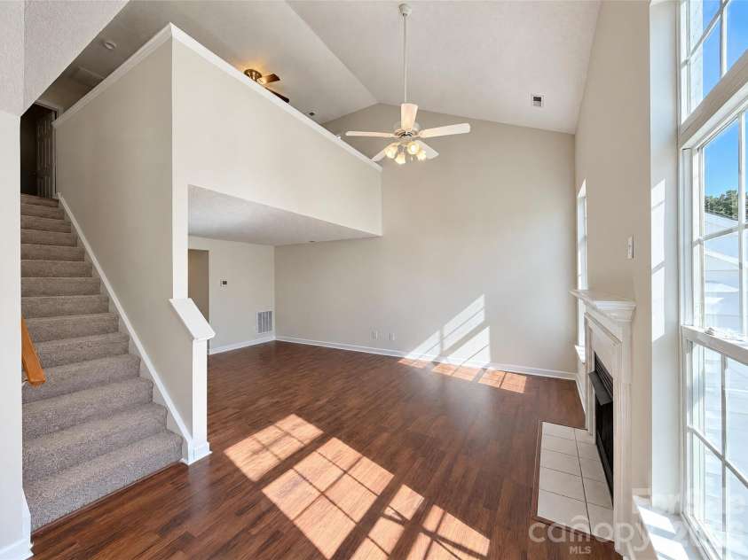 3512 Braden Drive, Charlotte, NC 28216.  MLS# CAR4437523, YatesRealty ID 58368. 