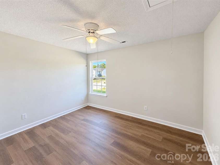 3512 Braden Drive, Charlotte, NC 28216.  MLS# CAR4437523, YatesRealty ID 58368. 