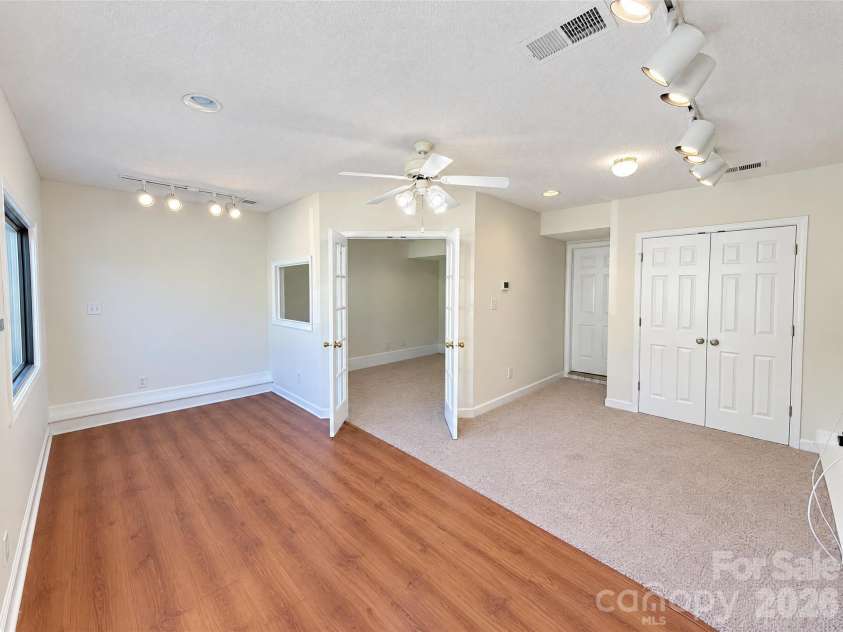 3512 Braden Drive, Charlotte, NC 28216.  MLS# CAR4437523, YatesRealty ID 58368. 