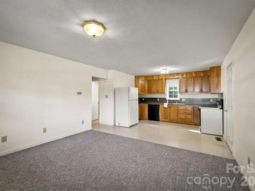 2476 Watts Street, Morganton, NC 28655.  MLS# CAR4437342, YatesRealty ID 58369. 