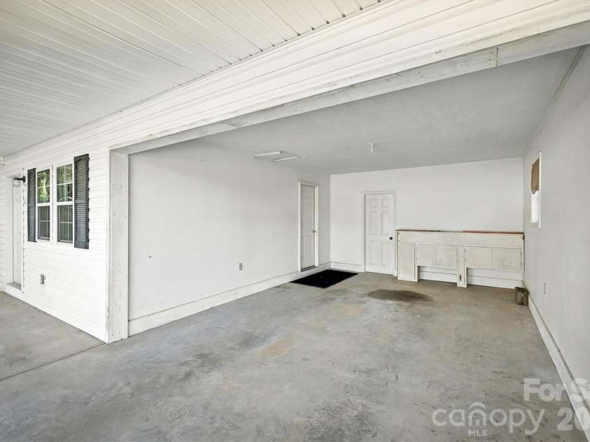 2476 Watts Street, Morganton, NC 28655.  MLS# CAR4437342, YatesRealty ID 58369. Attached Carport