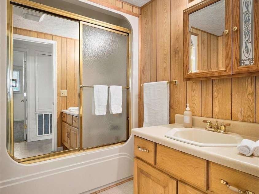 2476 Watts Street, Morganton, NC 28655.  MLS# CAR4437342, YatesRealty ID 58369. Full Bathroom