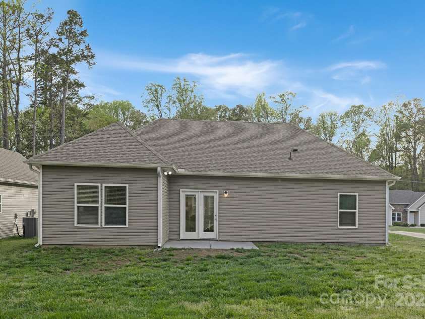 3708 Small Avenue, Charlotte, NC 28269.  MLS# CAR4242297, YatesRealty ID 5837. 