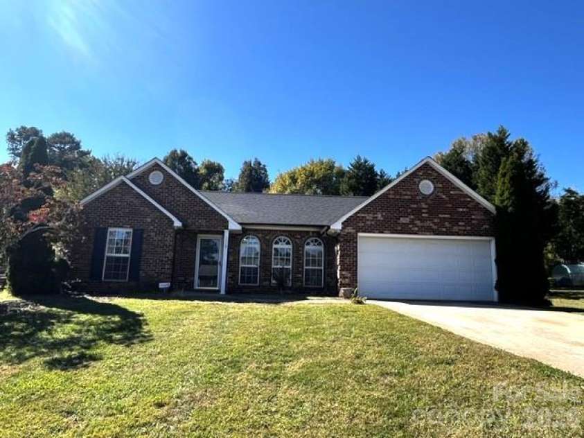 1110 Highland Creek Drive, Salisbury, NC 28147.  MLS# CAR4437123, YatesRealty ID 58371. 