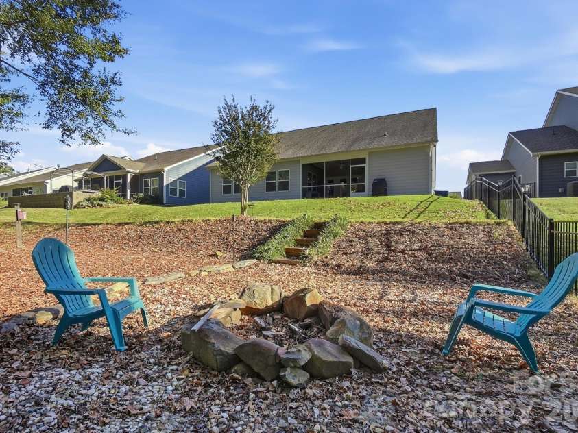 4509 Bent Green Lane, Monroe, NC 28112.  MLS# CAR4436416, YatesRealty ID 58375. 