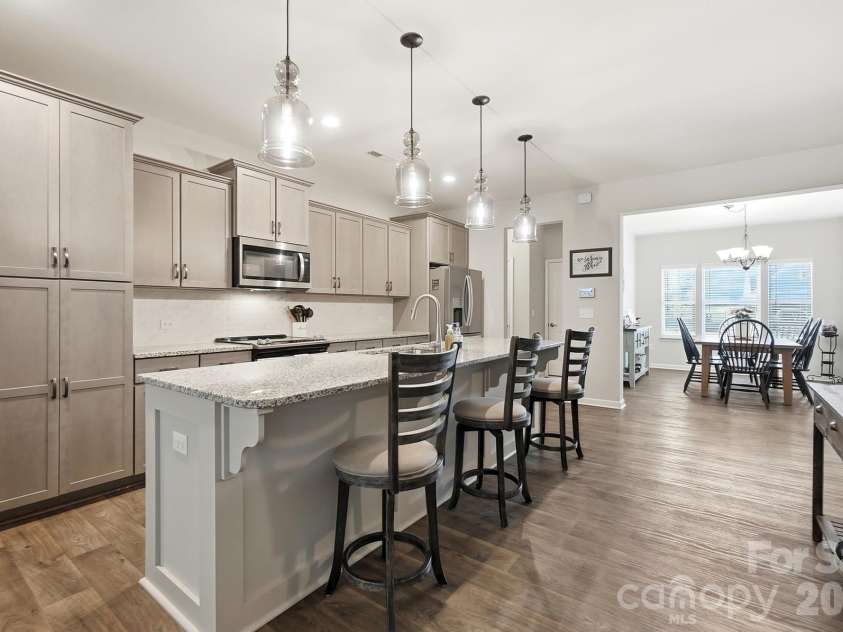 4509 Bent Green Lane, Monroe, NC 28112.  MLS# CAR4436416, YatesRealty ID 58375. Dream kitchen