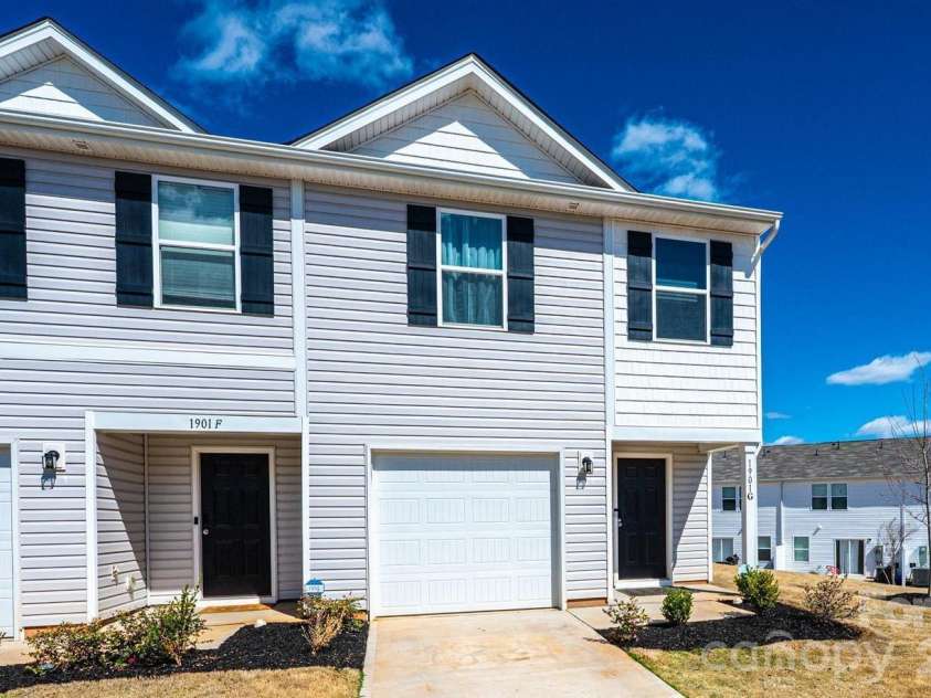 1901 Prosperity Drive, Newton, NC 28658.  MLS# CAR4359356, YatesRealty ID 5838. 
