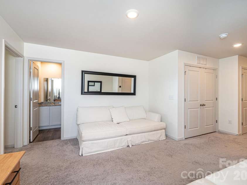 1901 Prosperity Drive, Newton, NC 28658.  MLS# CAR4359356, YatesRealty ID 5838. 
