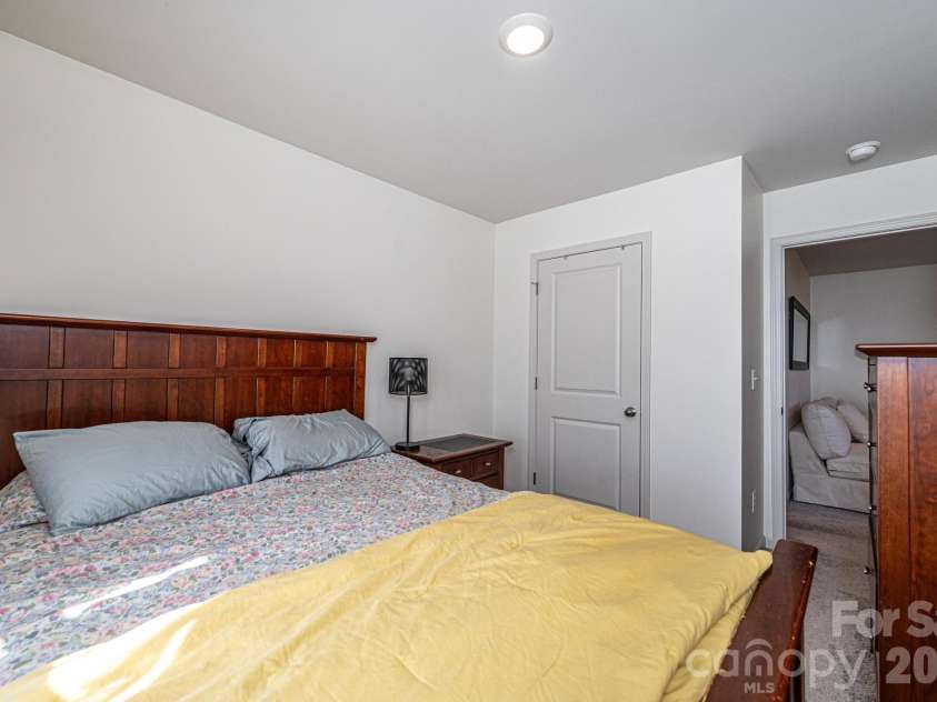 1901 Prosperity Drive, Newton, NC 28658.  MLS# CAR4359356, YatesRealty ID 5838. 