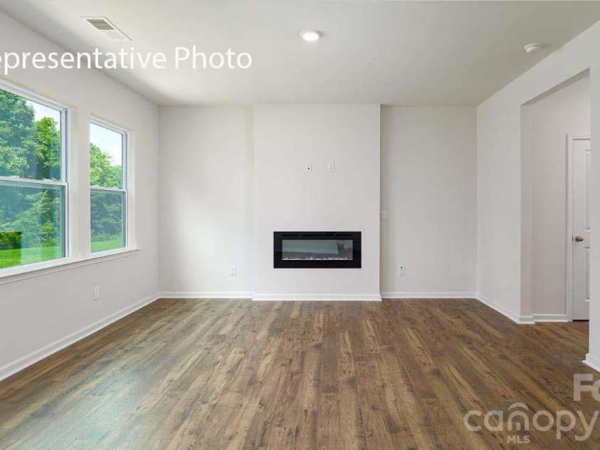 2840 Frances View Lane, Lincolnton, NC 28092.  MLS# CAR4437488, YatesRealty ID 58388. 